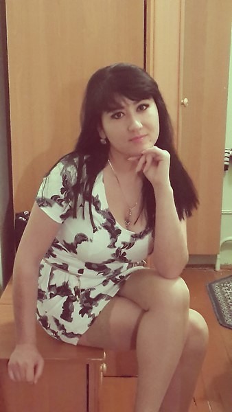bryunetka-ochkah-dosug-s-tadzhichkami-kazashkami-uzbechkami-v-moskve-porno
